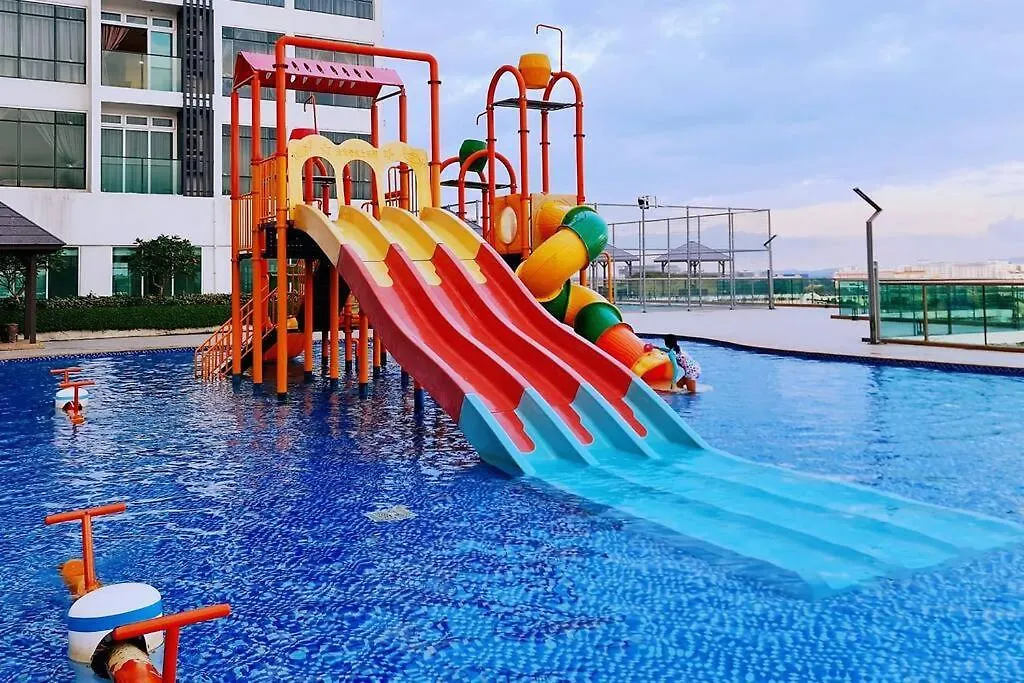 New! 4-6Pax Mount Austin High Condo In Johor Bahru